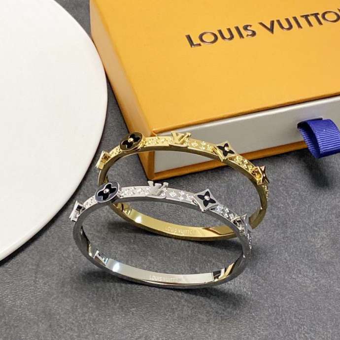 Picture of LV Bracelet _SKULVbracelet02cly1210631